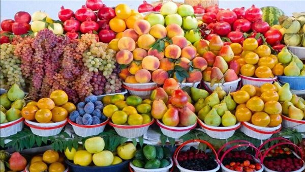 البرقوق بـ 500 جنيه والتوت بـ 560 والبطيخ بالشريحة، فواكه الصيف عصية على جيوب المصريين