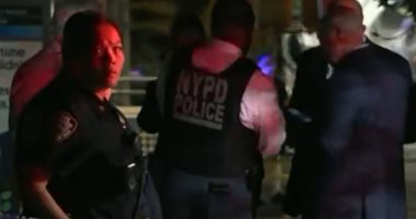 مسلح يحمل علم إيران يقتل شخصين ويصيب 14 آخرين في تكساس الأمريكية