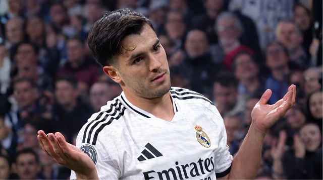 صحيفة “آس” الإسبانية.. ابراهيم دياز يسير نحو الرسمية مع ريال مدريد