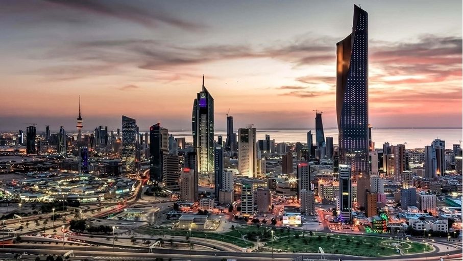 الكويت: انتهاء التدابير الاستثنائية واستئناف الدوام بـ "قوة العمل الكاملة"
