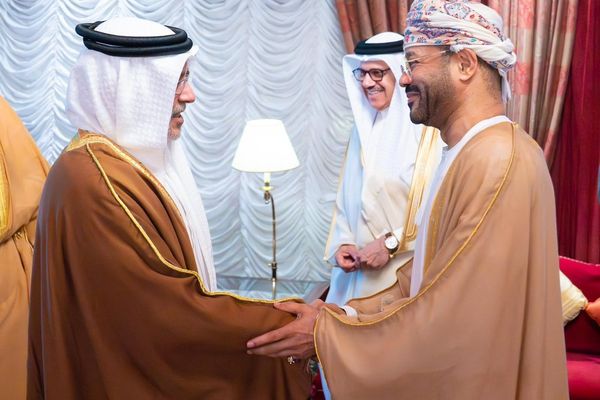 ولي العهد البحريني يستقبل وزير الخارجية