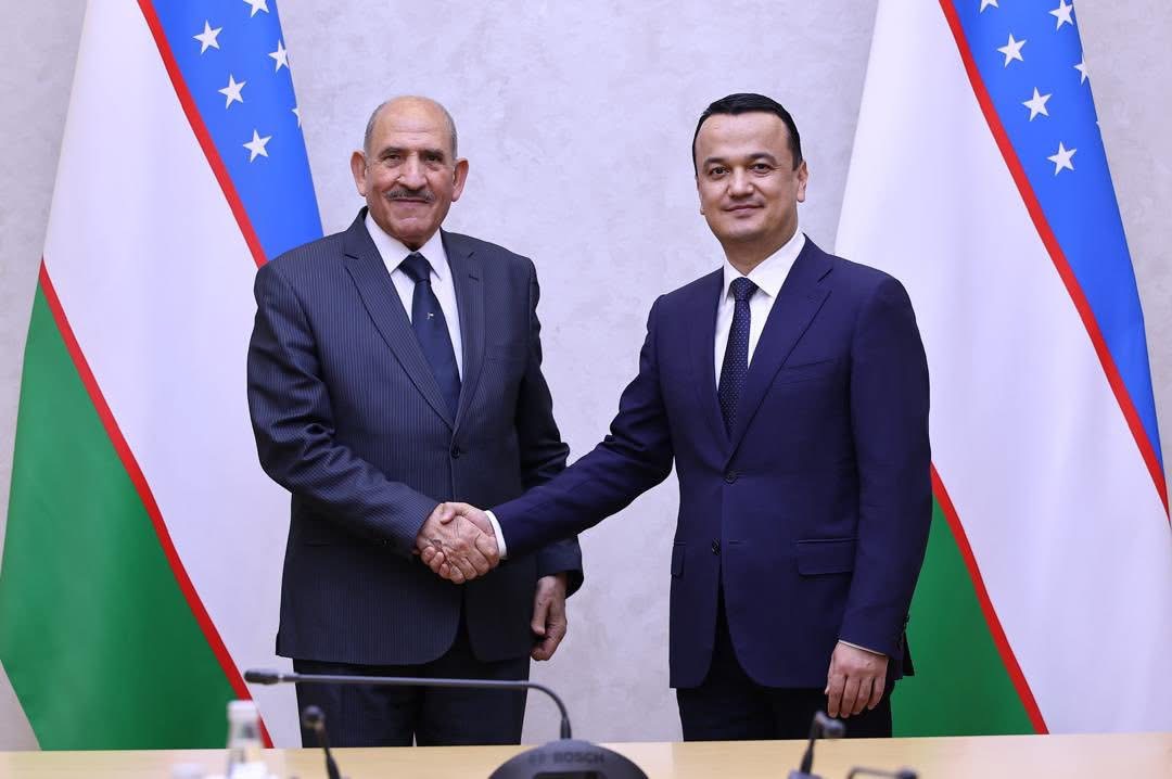 الذنيبات يبحث مع وزير الاستثمار الاوزبكي التعاون في صناعة الأسمدة الفوسفاتية واقامة مشاريع استثمارية استراتيجية -صور