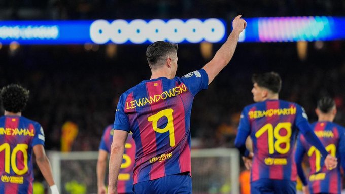برشلونة يُقرر مصير ليفاندوفسكي وراشفورد ومستقبل الفريق في خطر