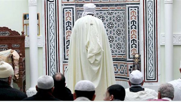 تفسير رؤيا إمام المسجد في المنام وعلاقتها بتحسن العلاقات الزوجية