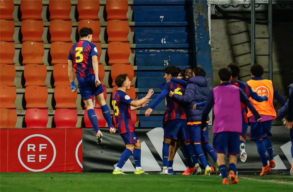 ردود أفعال جماهير برشلونة على أداء حمزة عبد الكريم أمام ديبورتيفو لاكورونيا