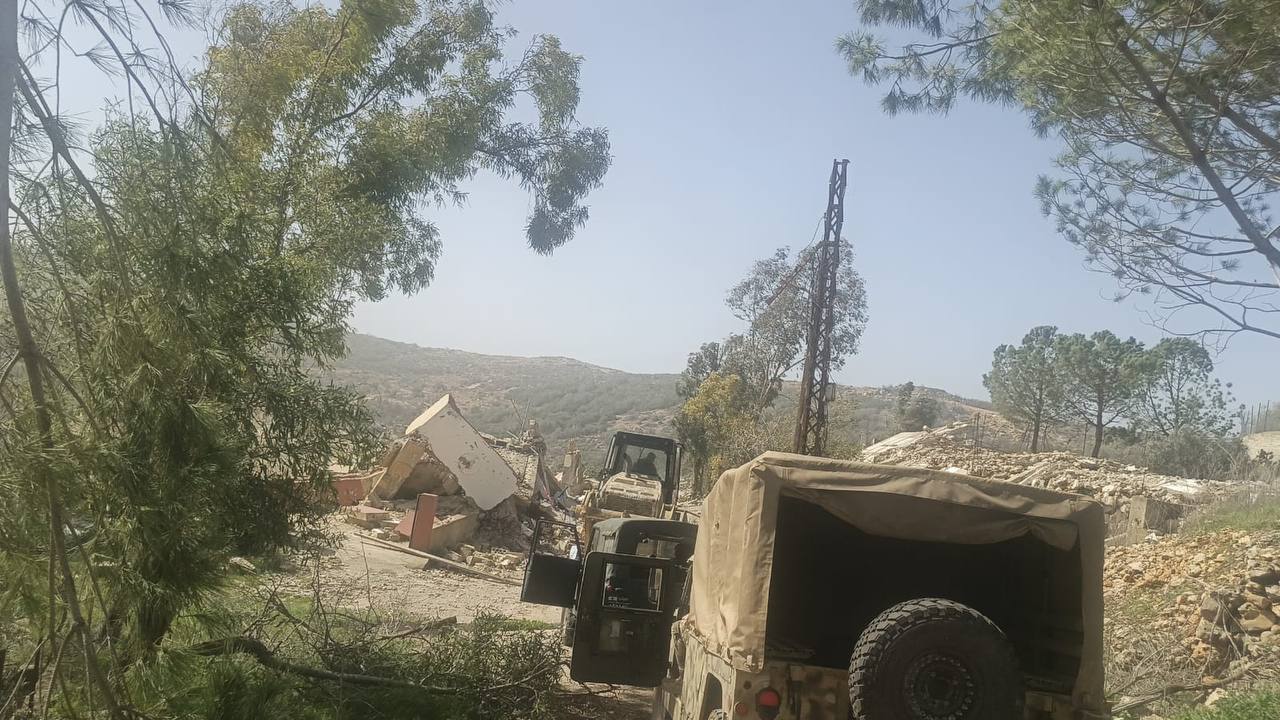 الجيش اللبناني يعيد تمركز قواته على تلة “الحدب” في عيتا الشعب