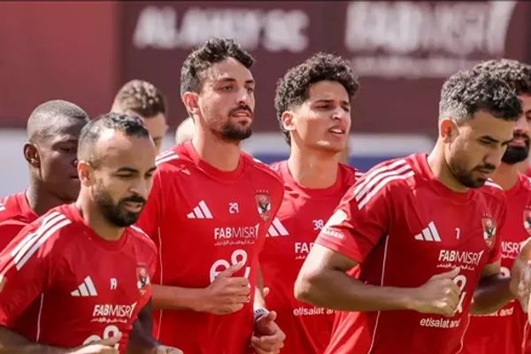 الأهلي يستقر علي عودة 5 لاعبين معارين وتسويق 12 آخرين نهاية الموسم