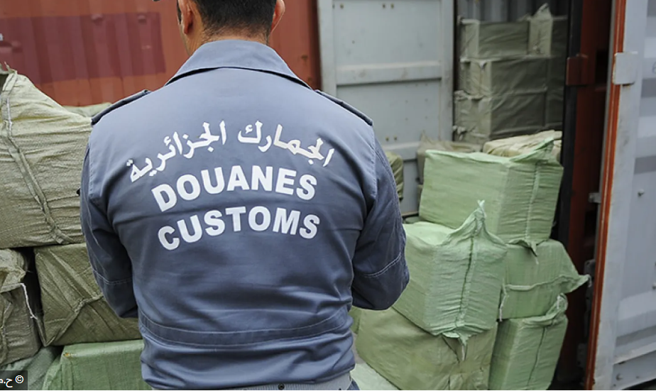 بالفيديو.. حجز 22485 قرص مهلوس بولاية تيارت وتوقيف شخصين