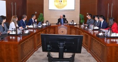 نائب رئيس الوزراء للشؤون الاقتصادية يبحث مع "هواوي" توسعاتها فى مصر.. الدكتور حسين عيسى: الحكومة حريصة على تقديم مختلف أوجه الدعم للمستثمرين.. قطاع الاتصالات والتكنولوجيا أحد المحركات الرئيسية للنمو ا