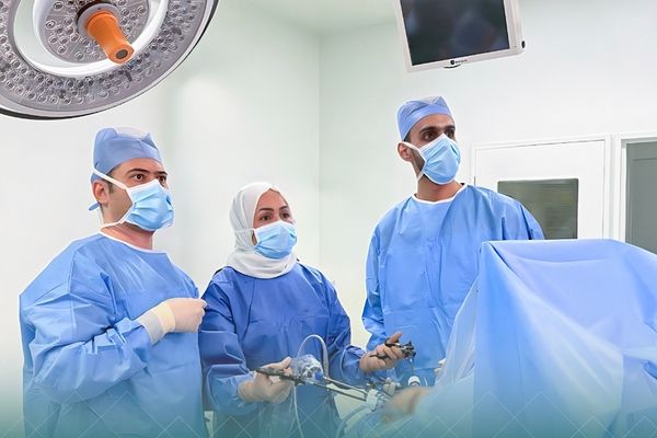 إجراءُ أول عمليّة لاستئصال شبه كاملٍ للبنكرياس باستخدام جراحة المناظير طفيفة التوغل