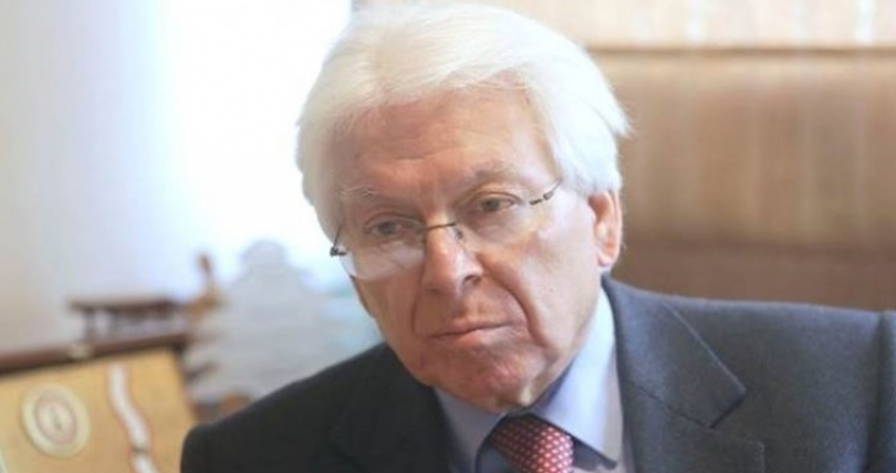 اسماعيل سكرية يدعو سلام لممارسة دور القاضي مساءلة ومحاسبة