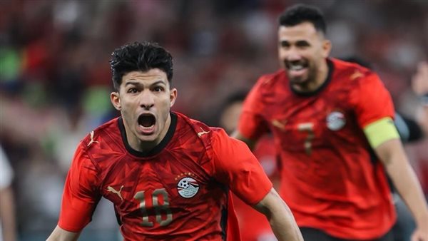 صدمة في منتخب مصر.. إصابة إسلام عيسى بقطع في الرباط الصليبي