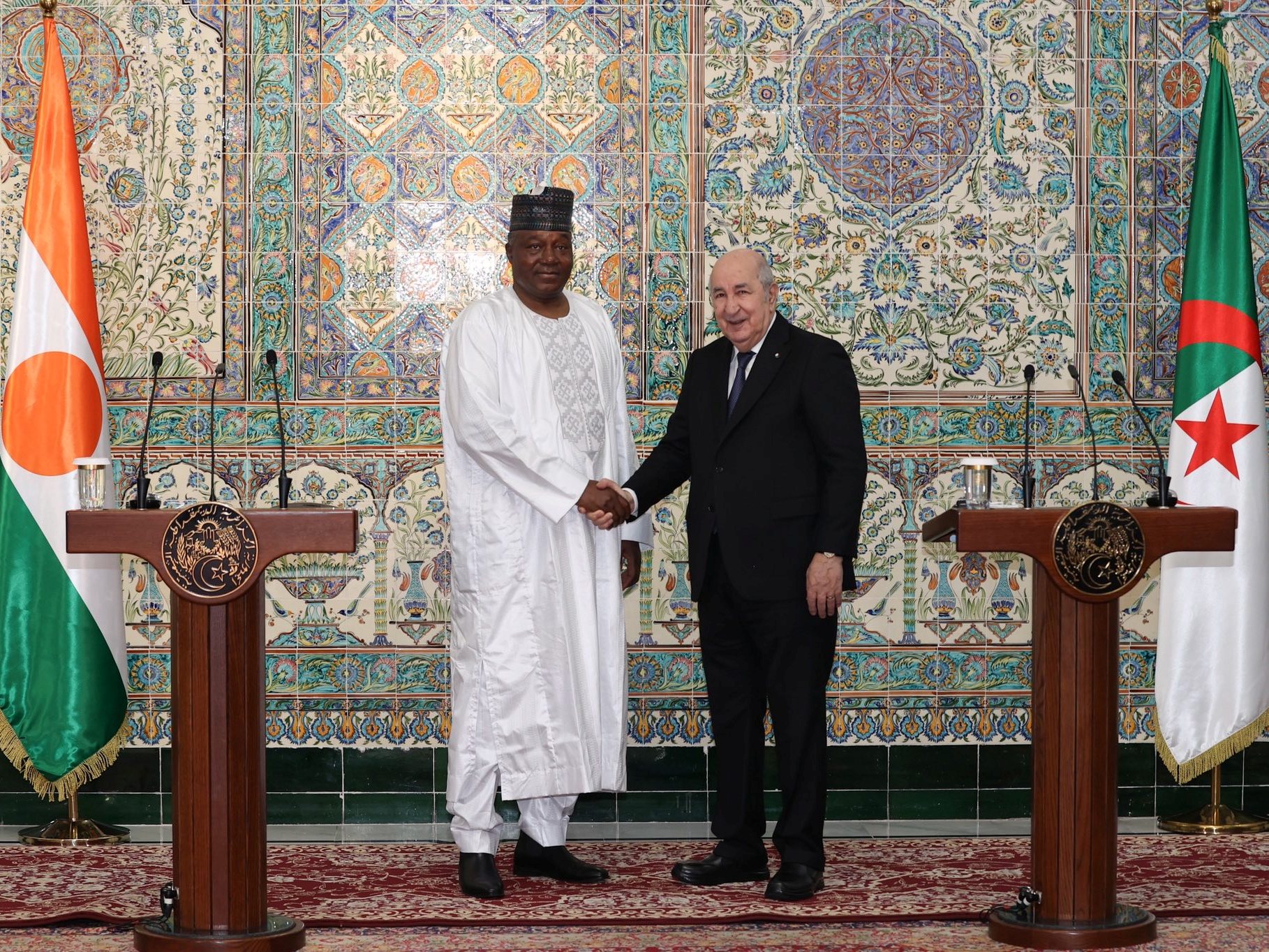 الجزائر-النيجر: إرادة مشتركة في الحفاظ على نموذجية العلاقات الثنائية ومواجهة التحديات الإقليمية