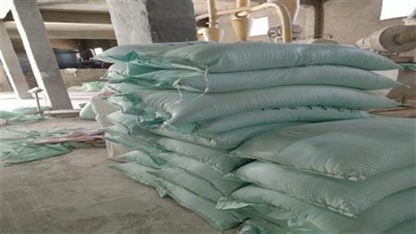 ضبط 34 طن دقيق و4.5 طن سولار قبل بيعها بالسوق السوداء