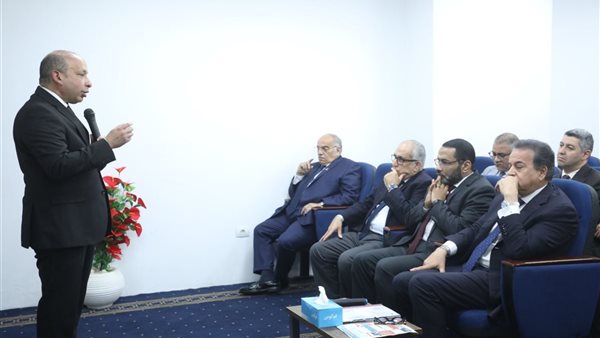 وزير الصحة يجتمع باللجنة العليا للشبكة القومية للسكتة الدماغية