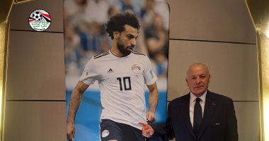 هاني أبو ريدة يطمئن على جاهزية محمد صلاح للمونديال