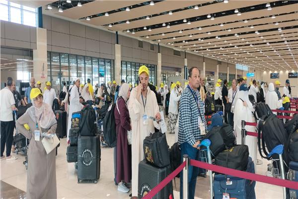 بدء أولى رحلات طيران عودة حجاج السياحة اعتباراً من اليوم وحتى منتصف يونيو
