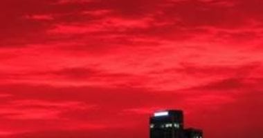 سر احمرار سماء فنزويلا.. هل يرتبط الغروب الدامى بالزلزال المزدوج؟ "فيديو"