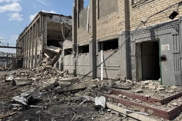7 قتلى في هجمات روسية على دنيبرو وزابوريجيا جنوب شرق أوكرانيا