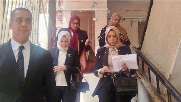 النيابة الإدارية تنتقل إلى مدرسة ابتدائية بسوهاج للتحقيق في اتهام عامل بهتك عرض تلميذة| عاجل