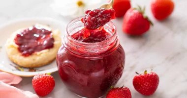 4 طرق سهلة لعمل مربى الفراولة فى المنزل
