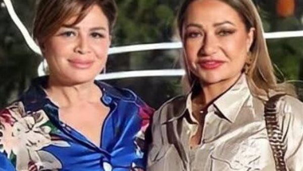 ليلى علوي وإلهام شاهين يعيدان ذكريات "حب البنات" بفيديو مرح في عيد الحب