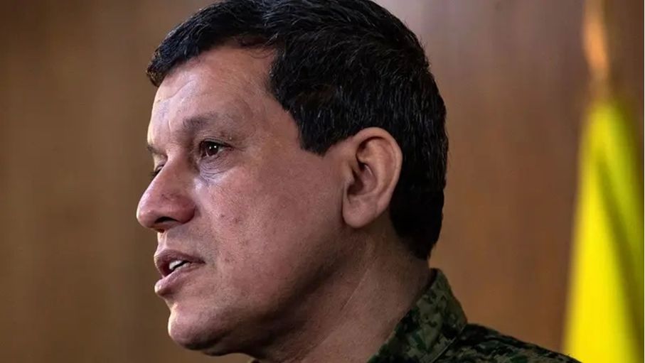 قائد قسد: بحثنا مع الشيباني وروبيو التقدم في تنفيذ اتفاقية الاندماج