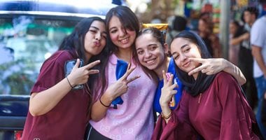 ارتياح بين طلاب الثانوية العامة بعد امتحان الفيزياء