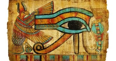 سر اكتشاف زجاجة كحل مصرى من القرن الثانى فى بريطانيا