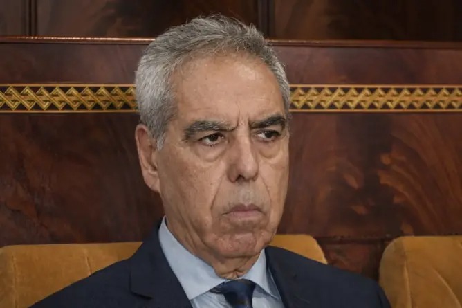“خلافة الطيبي” تشعل التنافس داخل استقلال الناظور.. وأحجيرة يقود مشاورات اختيار وكيل اللائحة