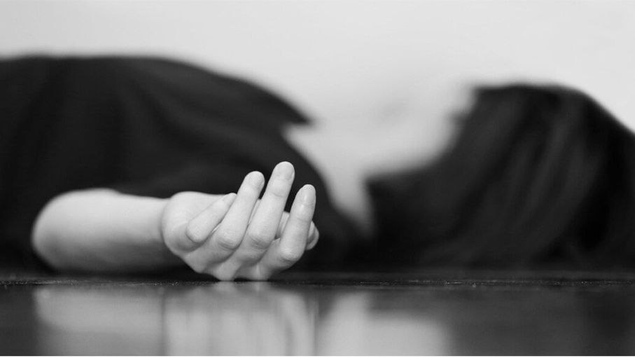 العثور على سيدة وطفلتها متوفيتين داخل منزلهما في معان