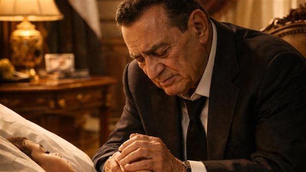 ليلة بكى فيها الرئيس وقرار قلب حياة الأسرة رأسا على عقب.. قصة حياة مبارك من داخل العائلة