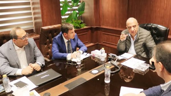 الكهرباء: تعميم مبادرة ترشيد الطاقة في المصانع والمستشفيات والفنادق