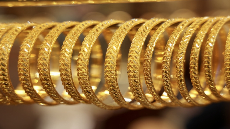 ارتفاعات الذهب تتسارع… ونقيب الحلي يؤكد: لا تراجع حقيقي منذ أكثر من عامين