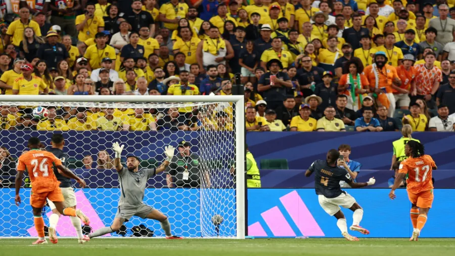 أماد ديالو يقود ساحل العاج إلى فوز قاتل على الإكوادور 1-0
