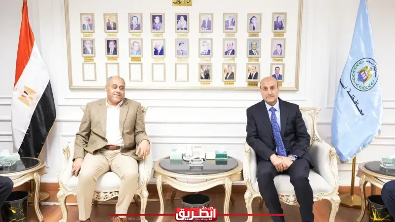 محافظ أسيوط يلتقي وفد نقابة المهندسين ويؤكد أهمية دورهم في تنفيذ المشروعات التنموية