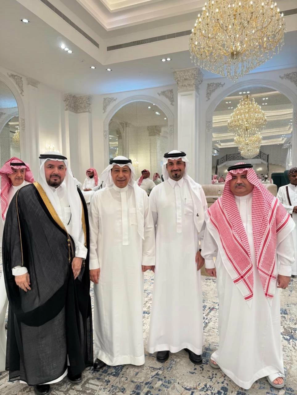 الغامدي يحتفل بعقد قران ابنته