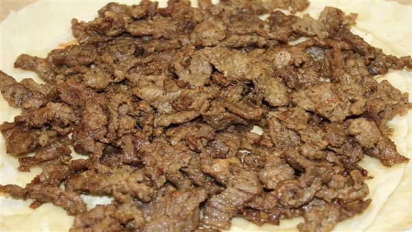 طريقة عمل شاورما اللحم لعشاء لذيذ في العيد