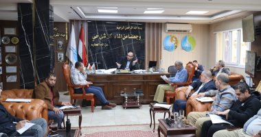 رئيس مياه سوهاج يبحث موقف تنفيذ مشروعات حياة كريمة بمراكز المحافظة
