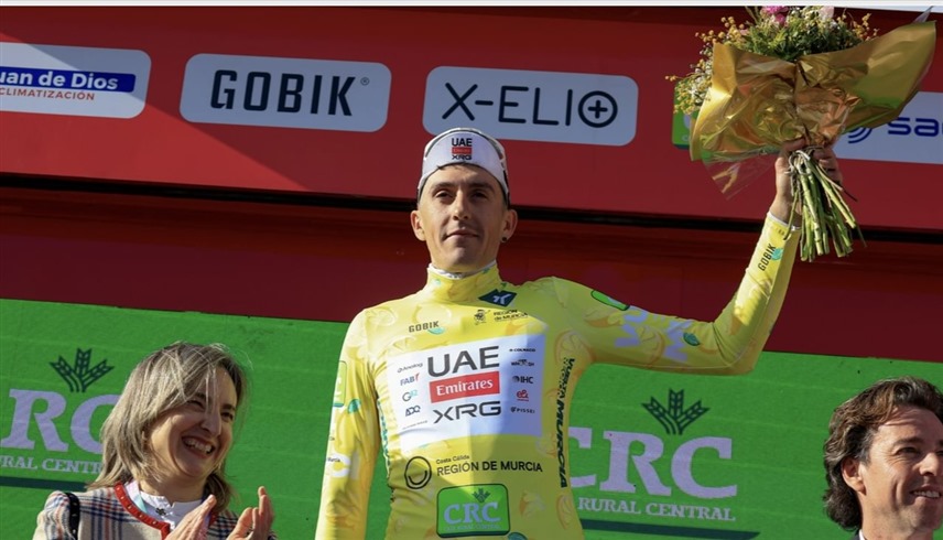 فريق الإمارات للدراجات يتصدر المرحلة الأولى من طواف إسبانيا