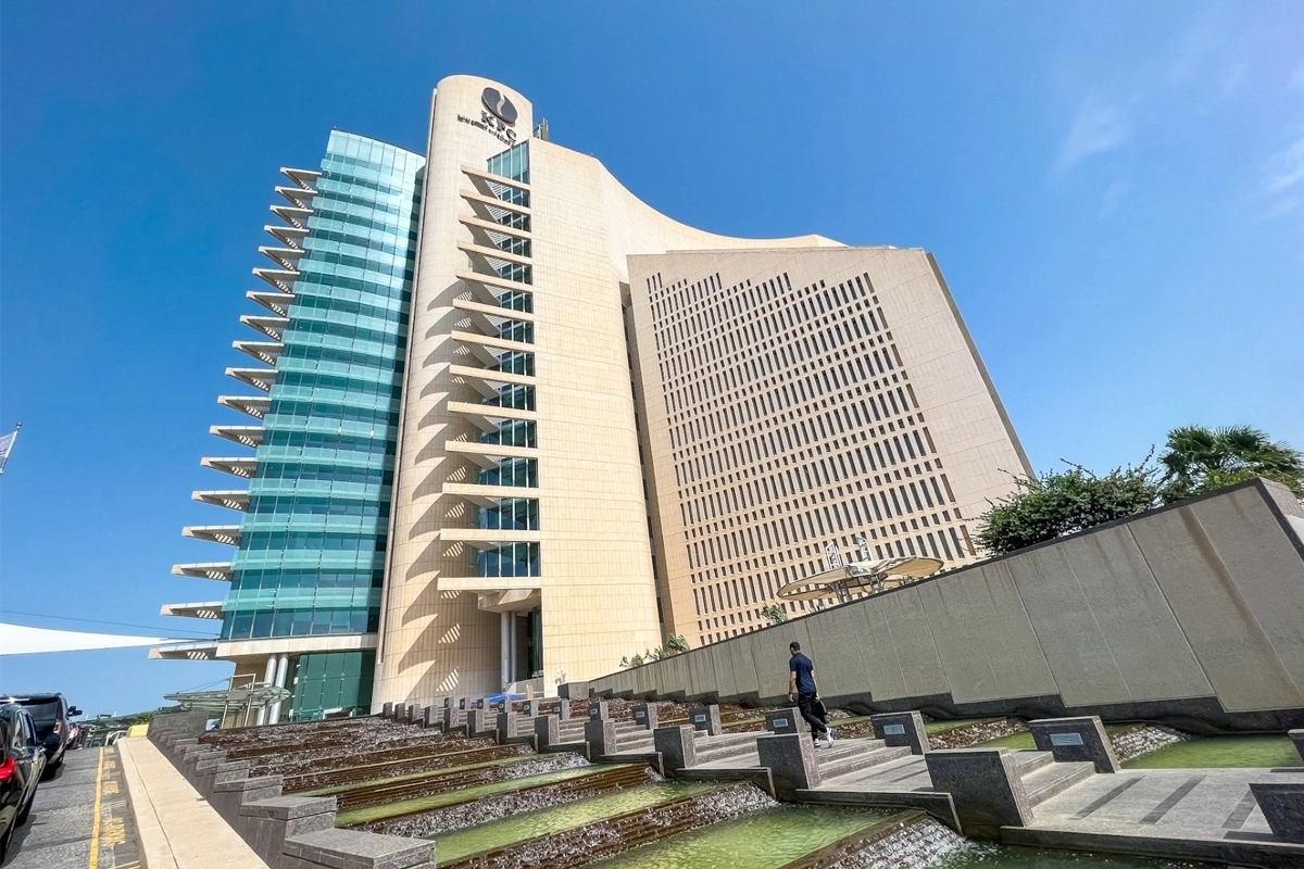 مؤسسة البترول تنفي صحة ما يثار عن إقرار زيادة في المعاش التقاعدي