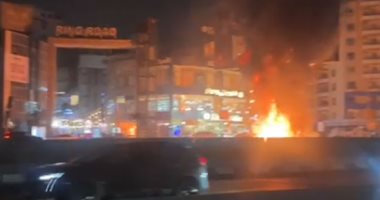 حريق يلتهم إحدى اللوحات الإعلانية بالقطامية يثير القلق على الدائرى