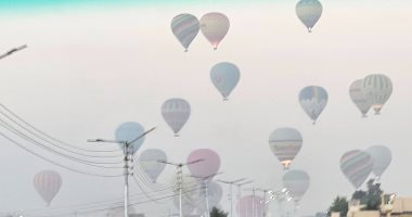 البالون الطائر بسماء الأقصر متعة تصحب سياح العالم لارتفاع 2000 قدم