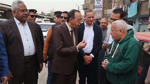 محافظ سوهاج ونائبه يتفقدان سوق السمك الجديد وناصر الحضري