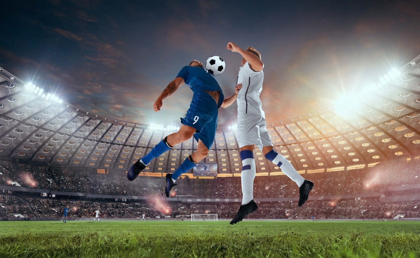 وقود الملاعب.. اسرار النظام الغذائي للاعبي كرة القدم قبل المباريات