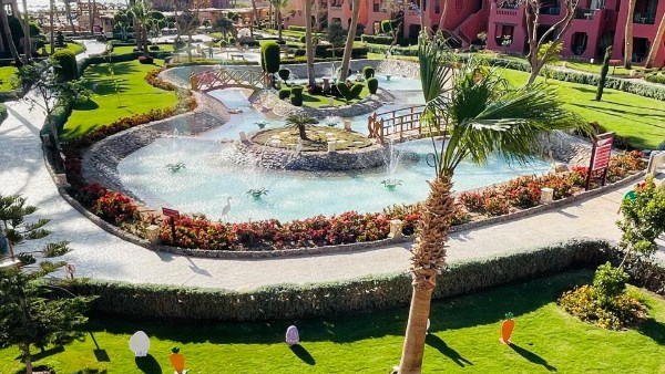 بهجة الربيع تنعش سياحة جنوب سيناء.. إقبال كثيف على المنتجعات والشواطئ في شم النسيم