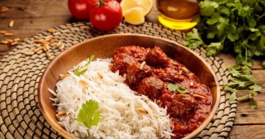 طريقة عمل كفتة الأرز وشوربة الخضار