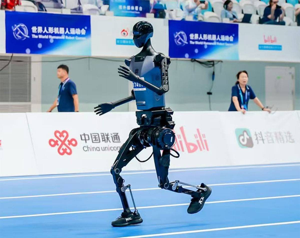 ثروة خيالية.. كيف حولت عيون الروبوتات مهندساً إلى ملياردير؟