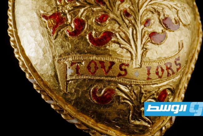 المتحف البريطاني ينقذ كنزاً أثرياً يجسد زواج هنري الثامن وكاثرين أراغون