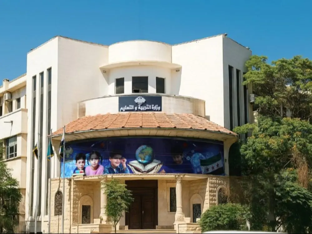 تجهيزات لانطلاق امتحانات الشهادات العامة